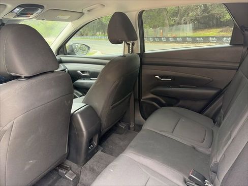Used 2025 Hyundai Tucson SE FWD image 8