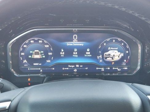 Used 2024 Chevrolet Silverado 1500 LT Trail Boss w/ Convenience Package II image 9