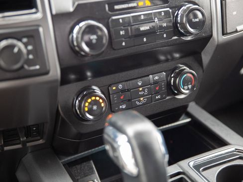 Used 2020 Ford F150 XLT w/ Equipment Group 302A Luxury image 15