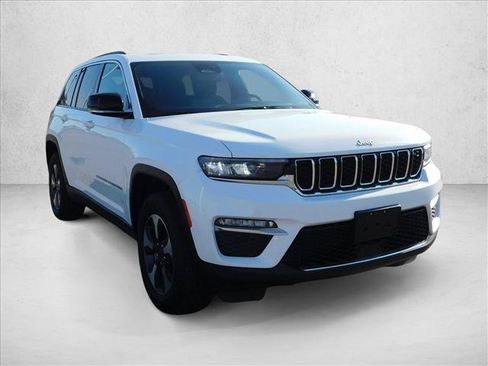 Used 2024 Jeep Grand Cherokee Limited 4xe AWD/4WD image 5