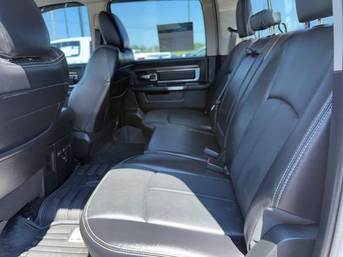 Used 2017 RAM 1500 Laramie w/ Convenience Group AWD/4WD image 25