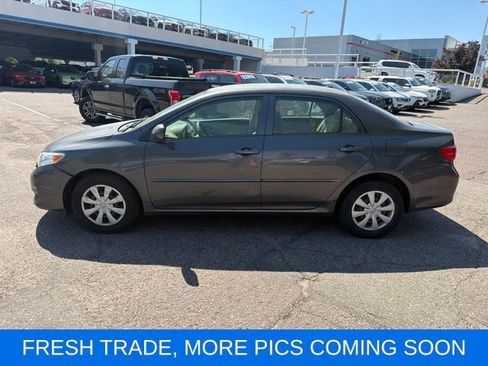 Used 2009 Toyota Corolla LE FWD image 2