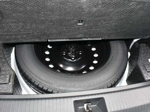 New 2026 Volkswagen Tiguan SE image 25