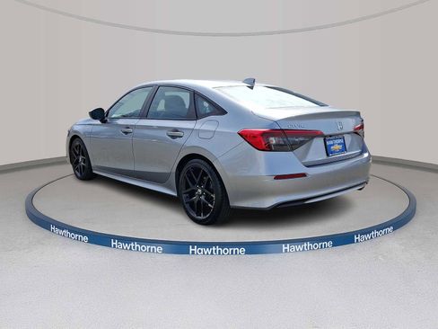 Used 2023 Honda Civic Sport image 4