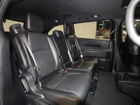 Used 2025 Honda Odyssey Sport-L image 22