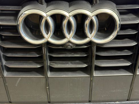 Used 2023 Audi Q7 3.0T Premium Plus w/ Premium Plus Package AWD/4WD image 26