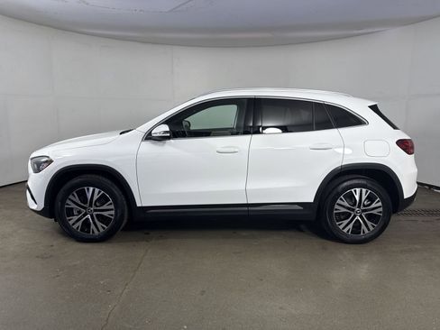 Used 2025 Mercedes-Benz GLA 250 4MATIC image 29