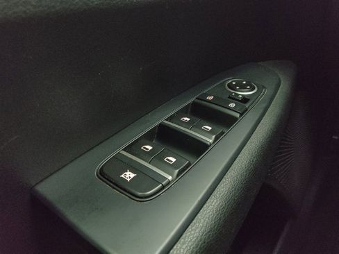 Used 2020 Kia Forte LXS image 27