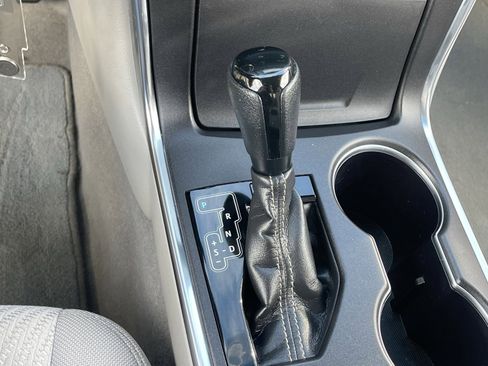 Used 2016 Toyota Camry LE image 31