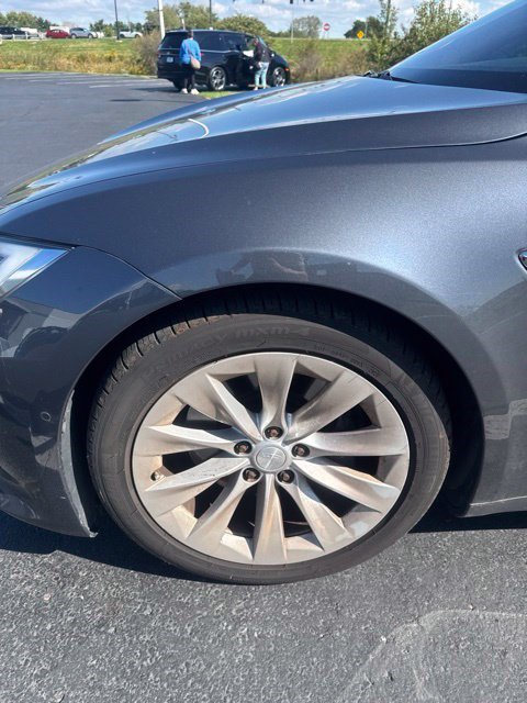 Used 2017 Tesla Model S 60 RWD image 9