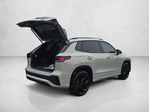 New 2026 Volkswagen Tiguan SE R-Line image 2