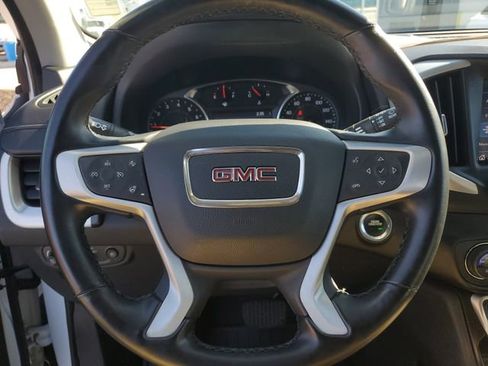Used 2023 GMC Terrain SLT image 25