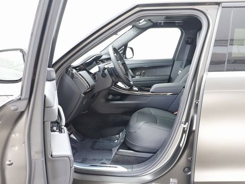 New 2025 Land Rover Range Rover Sport SV Edition Two image 6