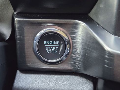 Used 2024 Ford F250 Lariat w/ FX4 Off-Road Package image 20