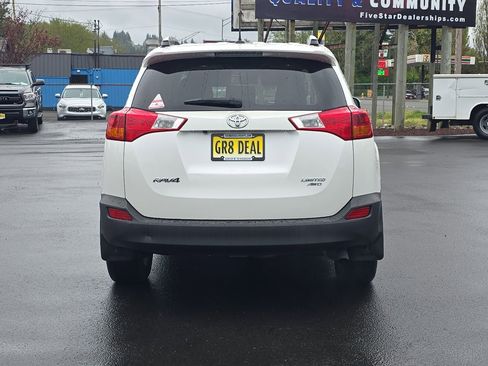 Used 2014 Toyota RAV4 Limited w/ Technology Package AWD/4WD image 8