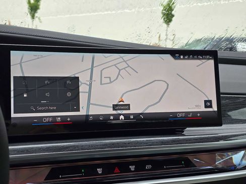 Used 2025 BMW 740i xDrive w/ Executive Package image 25