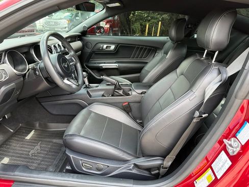 Used 2019 Ford Mustang GT Premium w/ GT Performance Package RWD image 11