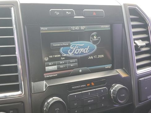 Used 2015 Ford F150 XLT w/ Equipment Group 302A Luxury AWD/4WD image 27