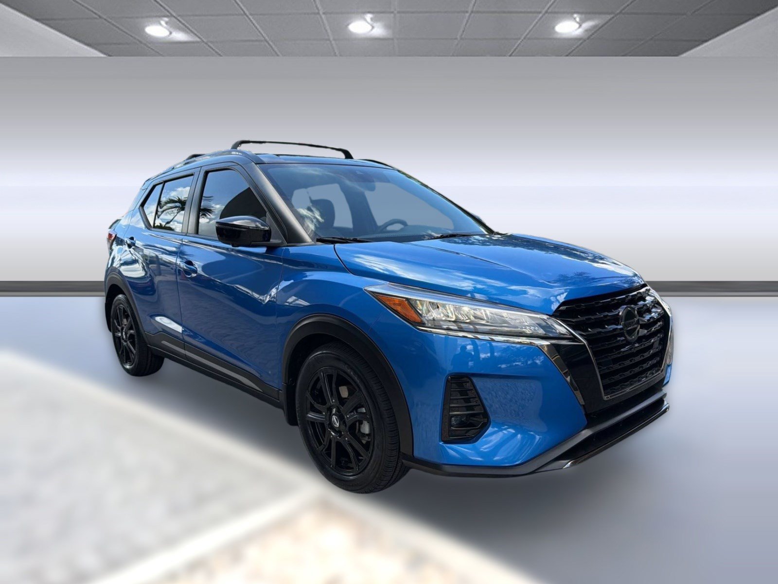 Used 2021 Nissan Kicks SR w/ SR Premium Package FWD image 7