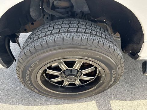Used 2013 Ford F150 XLT w/ XLT Chrome Pkg AWD/4WD image 11