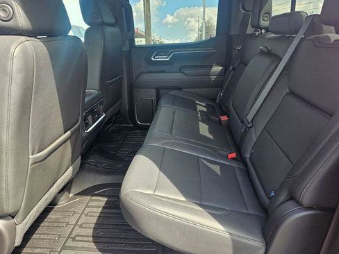 Used 2024 GMC Sierra 1500 SLT w/ SLT Premium Plus Package AWD/4WD image 21