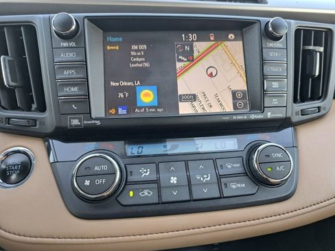 Used 2017 Toyota RAV4 Limited image 10