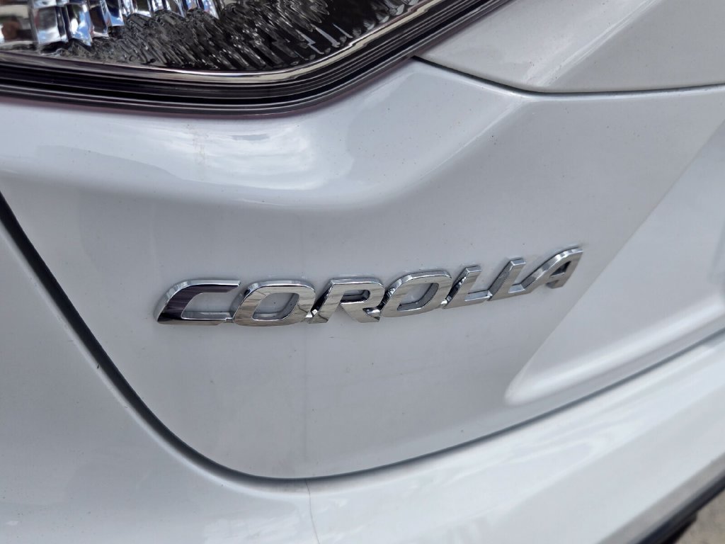 Used 2025 Toyota Corolla SE FWD image 10