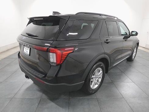 Certified 2025 Ford Explorer Active image 5