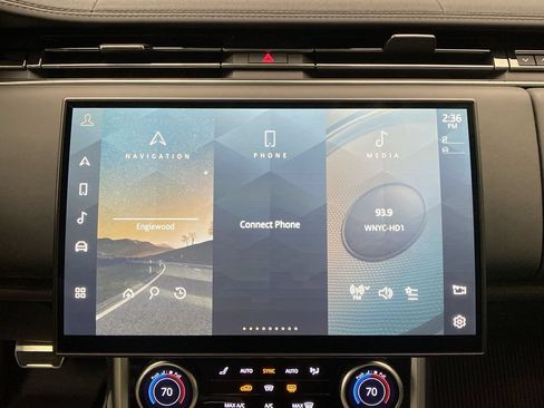 Certified 2023 Land Rover Range Rover SE AWD/4WD image 19