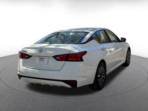 Used 2025 Nissan Altima 2.5 SV image 14