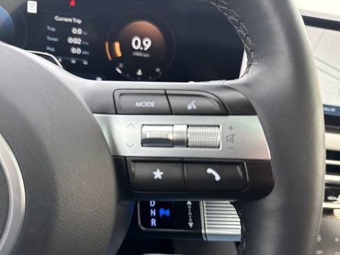 Used 2025 Hyundai Tucson Limited FWD image 28