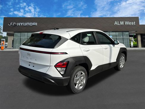 Used 2026 Hyundai Kona SE FWD image 5