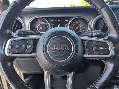 Used 2020 Jeep Gladiator Sport w/ Quick Order Package 24S AWD/4WD image 22