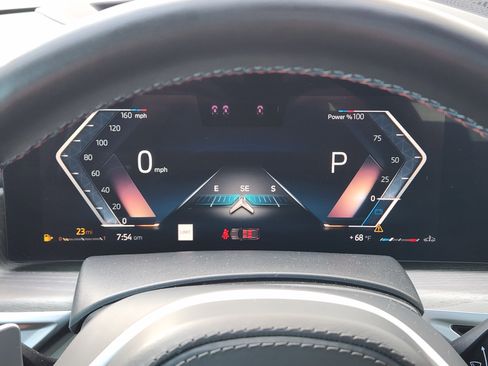 Used 2023 BMW X7 M60i w/ Executive Package image 15