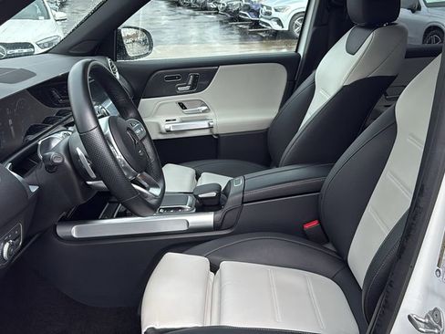 Used 2023 Mercedes-Benz GLB 250 GLB 250 image 17