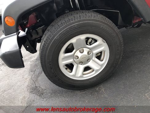 Used 2012 Jeep Wrangler Sport AWD/4WD image 23