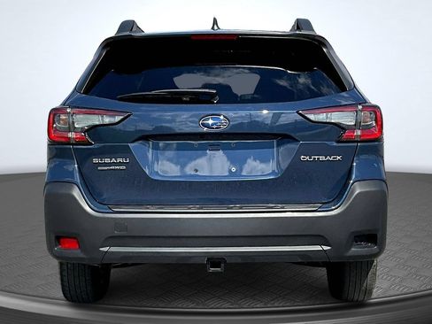 Used 2023 Subaru Outback Premium AWD/4WD image 6