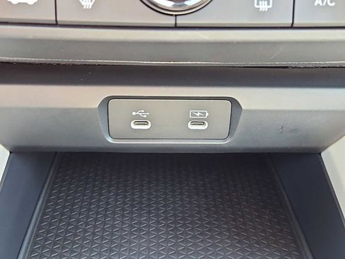 Certified 2025 Honda Accord LX image 10