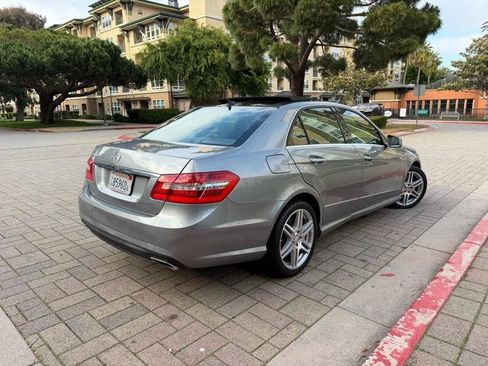 Used 2010 Mercedes-Benz E 550 Sedan image 10