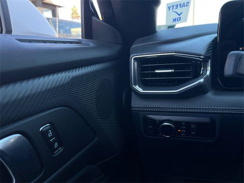 Used 2024 Ford Mustang Premium image 21