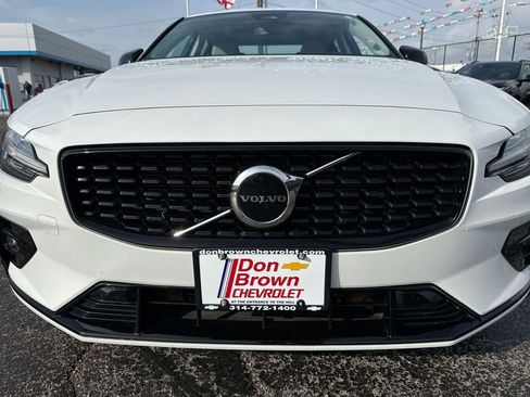 Used 2024 Volvo S60 B5 Core FWD image 32