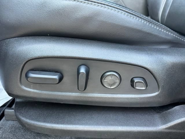 Used 2021 Buick Enclave Avenir w/ Avenir Technology Package AWD/4WD image 12