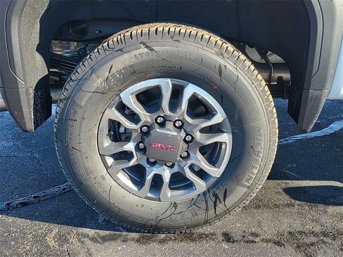 New 2026 GMC Sierra 2500 SLT w/ SLT Convenience Package image 6