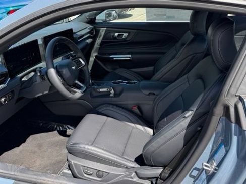 New 2026 Ford Mustang GT Premium w/ GT Performance Package RWD image 9