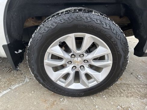 Used 2022 Chevrolet Silverado 1500 Custom image 10