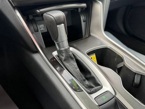Used 2019 Honda Accord LX image 7