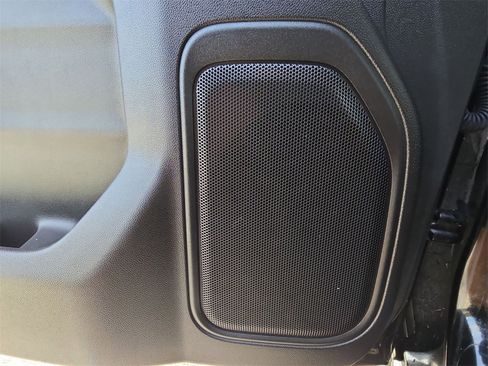 Used 2022 Chevrolet Silverado 1500 RST image 25