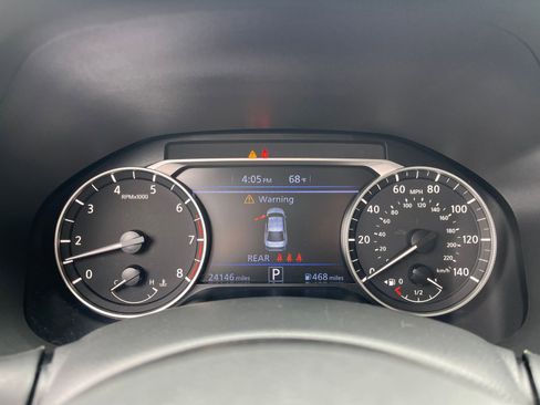 Used 2025 Nissan Altima 2.5 SV FWD image 41