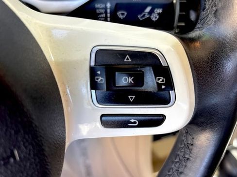 Used 2016 Volkswagen Beetle 1.8T SEL FWD image 18