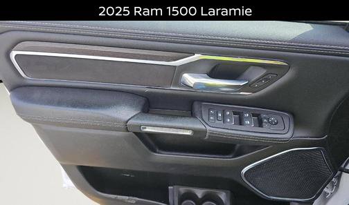 Used 2025 RAM 1500 Laramie AWD/4WD image 7